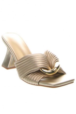 Γυναικεία παπούτσια Unbranded, Μέγεθος 38, Χρώμα Χρυσαφί, Τιμή 30,02 €