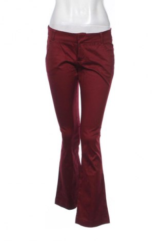 Γυναικείο παντελόνι Bershka, Μέγεθος M, Χρώμα Κόκκινο, Τιμή 3,99 €