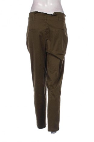 Damskie spodnie Reserved, Rozmiar M, Kolor Zielony, Cena 27,40 zł