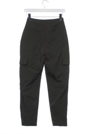 Damskie spodnie SHEIN, Rozmiar XS, Kolor Zielony, Cena 90,55 zł