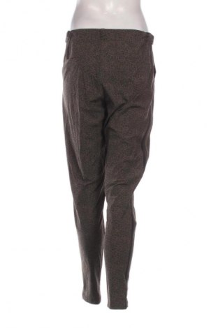 Damskie spodnie Studio, Rozmiar M, Kolor Kolorowy, Cena 8,99 zł