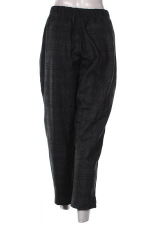 Dámské kalhoty  United Colors Of Benetton, Velikost XL, Barva Vícebarevné, Cena  629,00 Kč