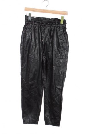 Dámské kalhoty  Vero Moda, Velikost S, Barva Černá, Cena  89,00 Kč