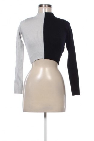 Damski sweter Bershka, Rozmiar XS, Kolor Kolorowy, Cena 27,40 zł