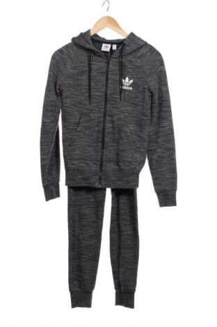 Дамски спортен екип Adidas Originals, Размер XS, Цвят Сив, Цена 23,51 €