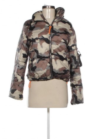 Kurtka damska Bershka, Rozmiar XS, Kolor Kolorowy, Cena 141,99 zł