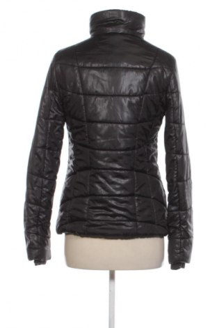 Kurtka damska Clockhouse, Rozmiar M, Kolor Czarny, Cena 131,57 zł