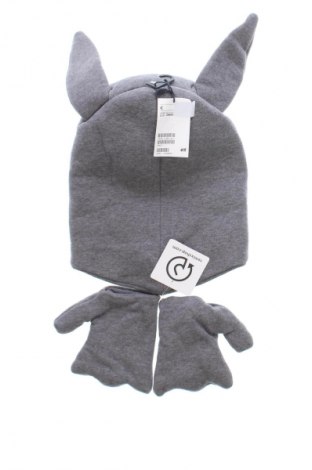 Детска шапка H&M, Цвят Многоцветен, Цена 9,71 €