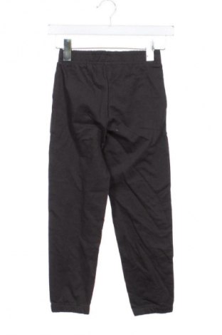 Dziecięce spodnie sportowe Pepco, Rozmiar 5-6y/ 116-122 cm, Kolor Czarny, Cena 24,99 zł