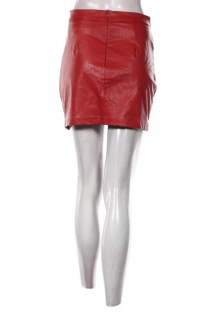Skórzana spódnica Stradivarius, Rozmiar S, Kolor Czerwony, Cena 10,99 zł