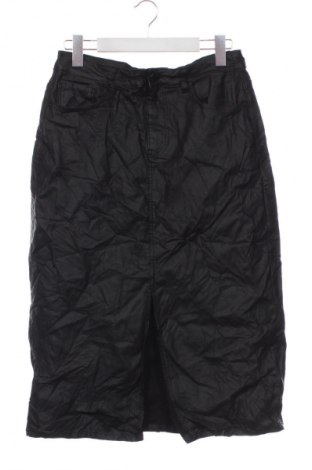 Kožená sukňa  VILA, Veľkosť M, Farba Čierna, Cena  5,95 €