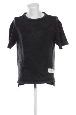 Pánské tričko  Bershka, Velikost S, Barva Šedá, Cena  227,00 Kč