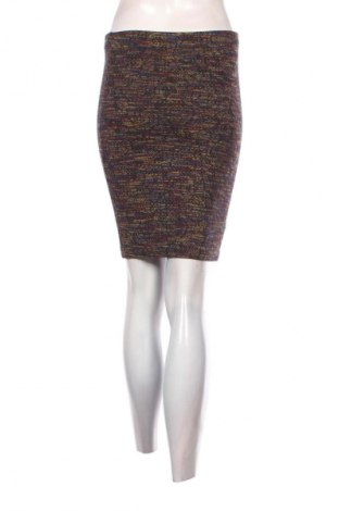 Sukně- kalhoty  Bershka, Velikost M, Barva Vícebarevné, Cena  139,00 Kč