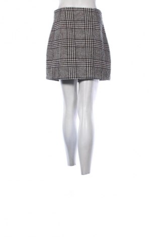 Spódnica Amisu, Rozmiar M, Kolor Kolorowy, Cena 31,99 zł