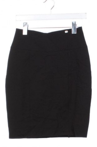 Sukně Denny Rose, Velikost M, Barva Černá, Cena  69,00 Kč