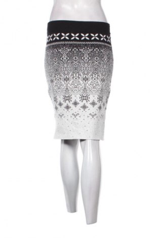 Szoknya Dika, Méret M, Szín Sokszínű, Ár 4 177 Ft