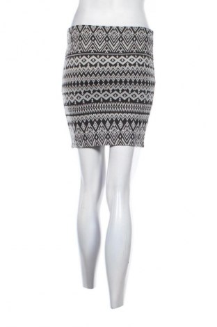 Spódnica LC Waikiki, Rozmiar S, Kolor Kolorowy, Cena 28,99 zł