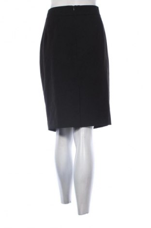 Пола Madeleine, Размер M, Цвят Черен, Цена 7,15 €