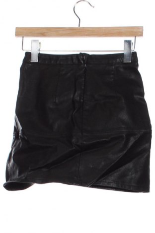 Sukně New Look, Velikost XXS, Barva Černá, Cena  179,00 Kč