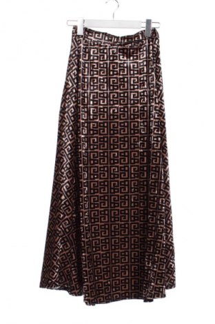 Пола New Style, Размер XS, Цвят Многоцветен, Цена 6,13 €