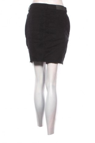 Пола Noisy May, Размер M, Цвят Черен, Цена 5,11 €