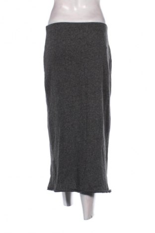 Sukňa Pull&Bear, Veľkosť M, Farba Sivá, Cena  1,95 €