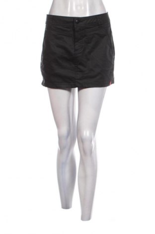 Пола Unbranded, Размер XL, Цвят Черен, Цена 2,04 €