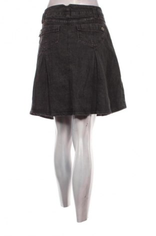 Spódnica United Colors Of Benetton, Rozmiar XL, Kolor Czarny, Cena 14,99 zł