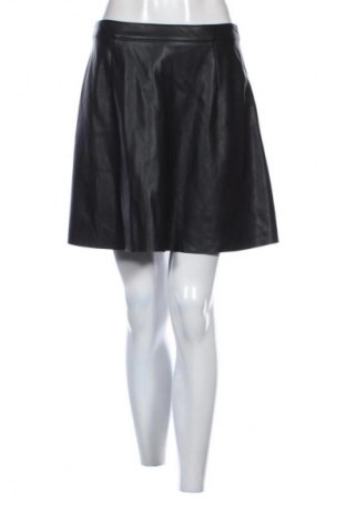 Spódnica VILA, Rozmiar M, Kolor Czarny, Cena 58,99 zł