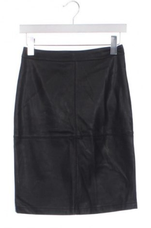 Пола VILA, Размер XS, Цвят Черен, Цена 22,00 €