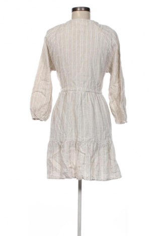 Kleid Apricot, Größe M, Farbe Mehrfarbig, Preis 28,99 €