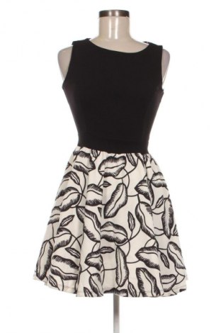 Kleid Artigli, Größe M, Farbe Mehrfarbig, Preis 22,99 €