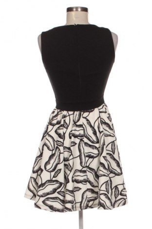 Kleid Artigli, Größe M, Farbe Mehrfarbig, Preis 22,99 €