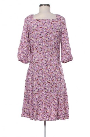 Рокля B.Young, Размер M, Цвят Многоцветен, Цена 10,22 €