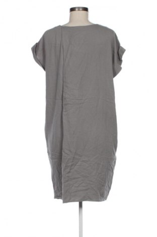 Šaty  Belly Button, Velikost M, Barva Šedá, Cena  99,00 Kč