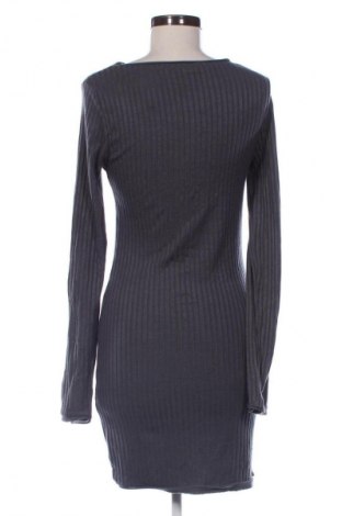 Ruha Bershka, Méret L, Szín Szürke, Ár 3 679 Ft