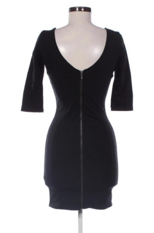 Ruha Bershka, Méret M, Szín Fekete, Ár 1 499 Ft