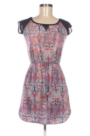 Šaty  Bershka, Velikost S, Barva Vícebarevné, Cena  279,00 Kč