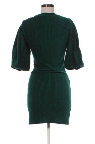 Ruha Bershka, Méret S, Szín Zöld, Ár 1 339 Ft