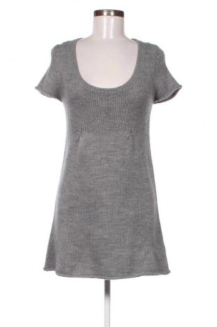 Kleid Bershka, Größe L, Farbe Grau, Preis 3,99 €