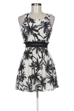 Šaty  Charlotte Russe, Velikost S, Barva Vícebarevné, Cena  149,00 Kč