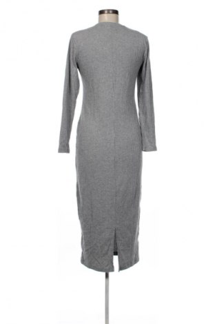 Šaty  Edited, Velikost L, Barva Šedá, Cena  499,00 Kč
