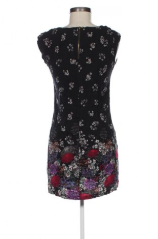 Sukienka F&F, Rozmiar M, Kolor Kolorowy, Cena 58,99 zł