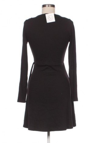 Šaty  Fb Sister, Velikost S, Barva Černá, Cena  353,00 Kč