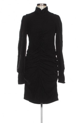 Sukienka Gestuz, Rozmiar L, Kolor Czarny, Cena 217,99 zł