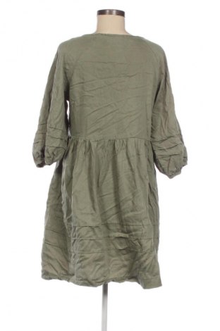 Sukienka Gina, Rozmiar M, Kolor Zielony, Cena 21,99 zł