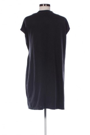 Рокля Gina Tricot, Размер M, Цвят Черен, Цена 5,62 €