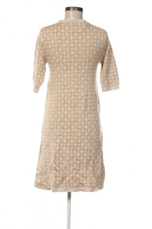 Ruha Guess, Méret M, Szín Sokszínű, Ár 20 272 Ft