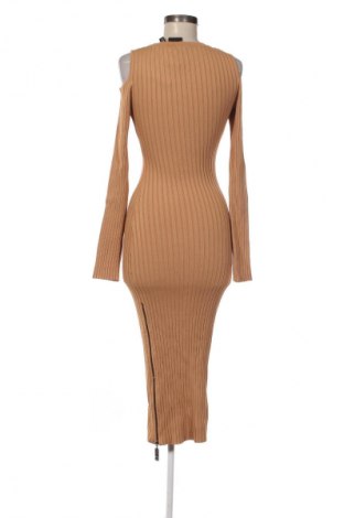 Рокля Guess, Размер XL, Цвят Оранжев, Цена 58,79 €