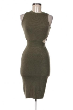 Рокля Guess, Размер M, Цвят Зелен, Цена 52,66 €